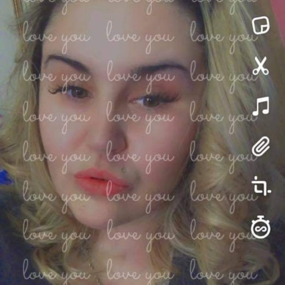 Meet your Posher, Megan - Picture 1 of 1